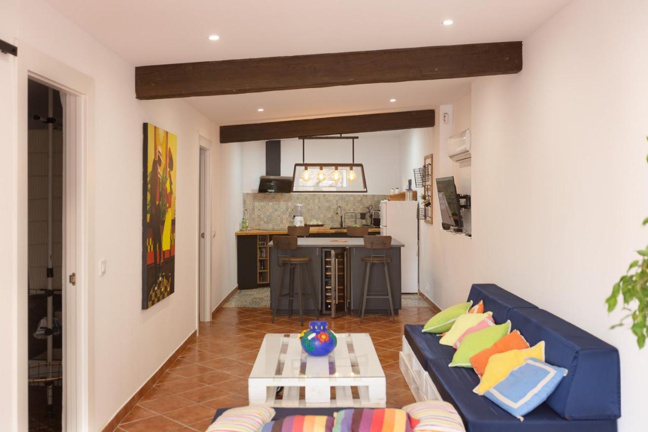 Detached Villa For 6 People In Lloret De Mar With Comunal Outdoor Swimming Pool Puigventos Экстерьер фото