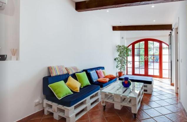 Detached Villa For 6 People In Lloret De Mar With Comunal Outdoor Swimming Pool Puigventos Экстерьер фото